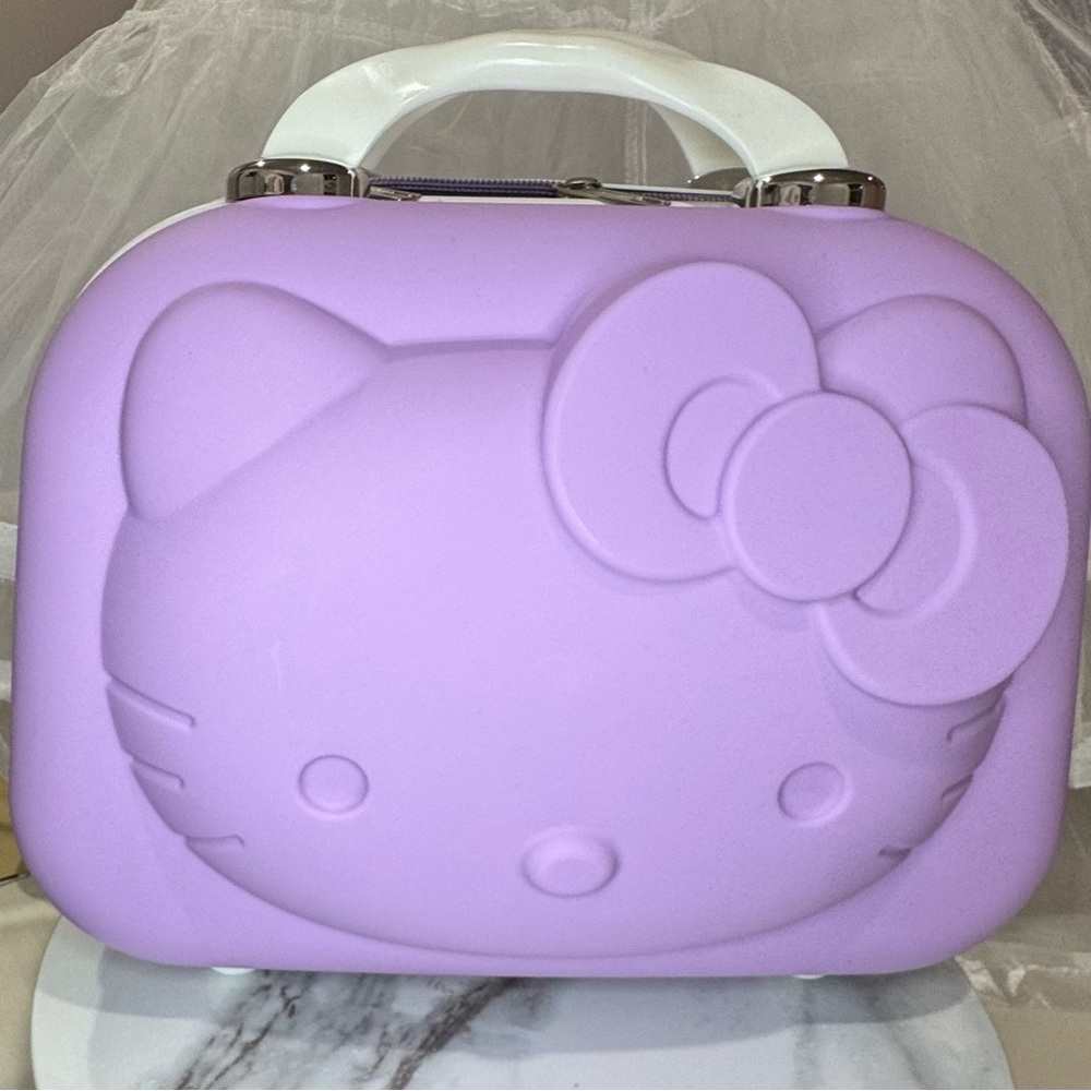 Purple Hello Kitty Train Case Carry-On Cosmetic Toiletry Bag with Suitcase Strap - Picture 6 of 7